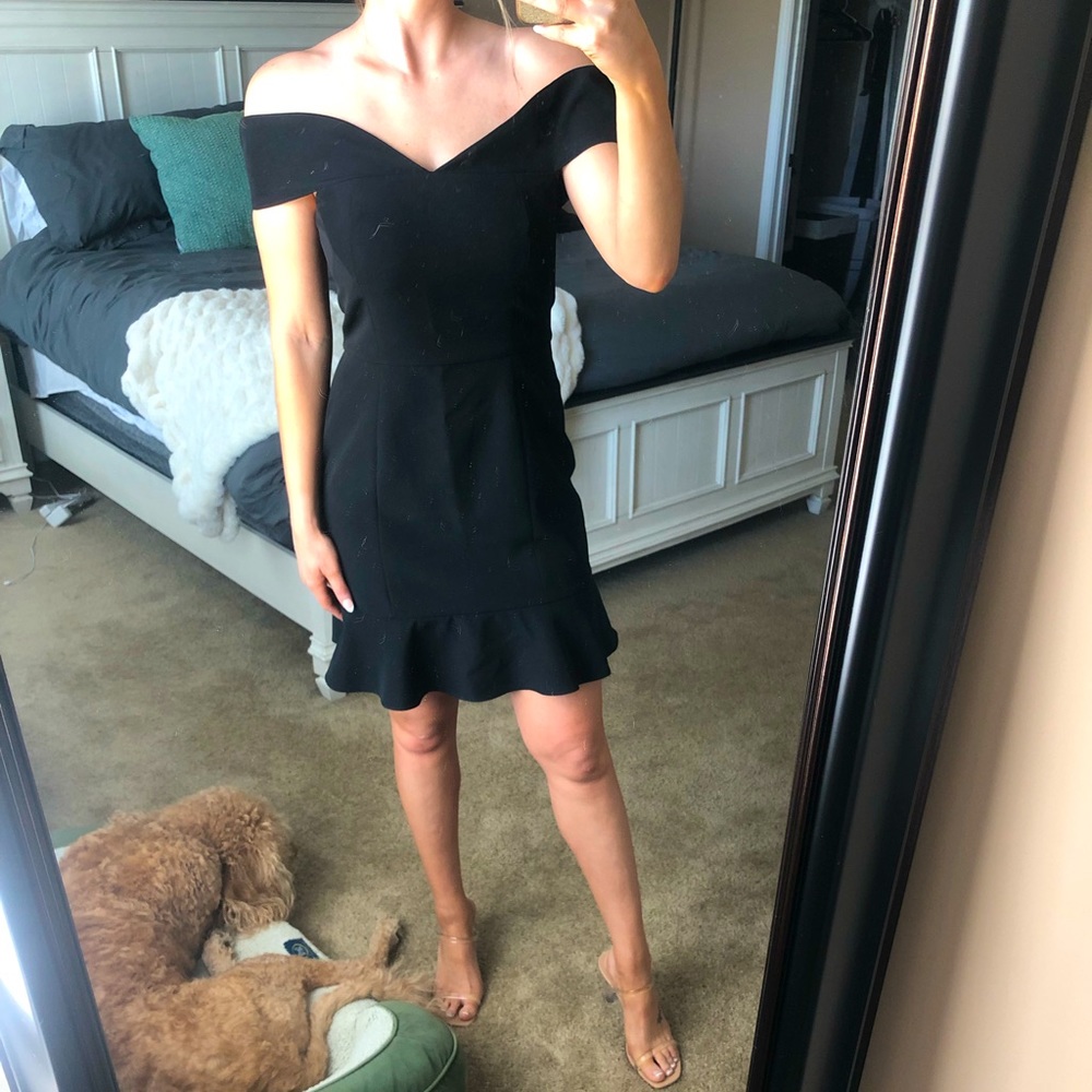 GIANNI BINI LITTLE BLACK DRESS SIZE 6 off the shoulder with ruffles